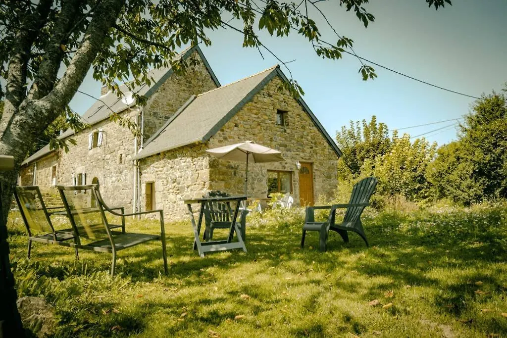 Holiday home Les Gites Du Gouelou Callac
